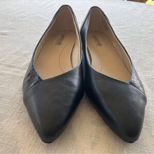 Life Stride style Promise Black comfort Flats Elegant Pointed-Toe Design